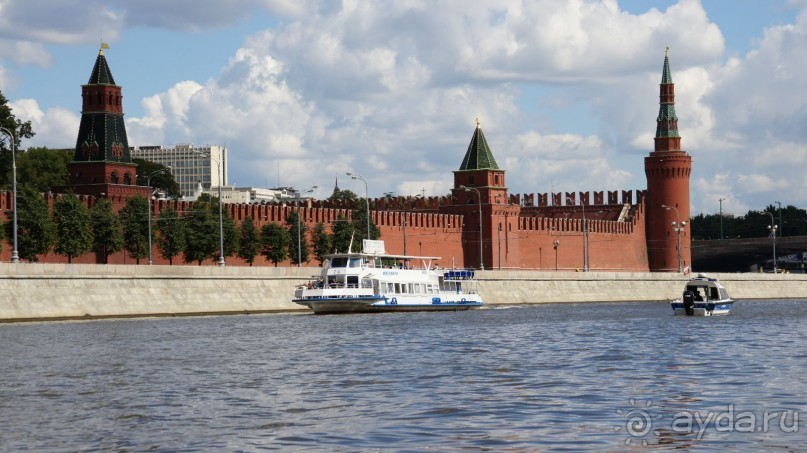 Стены и башни Московского Кремля: от Спасской до Водовзводной