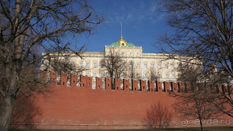 Стены и башни Московского Кремля: от Спасской до Водовзводной