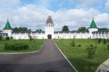 Кострома: Свято-Троицкий Ипатьевский монастырь Кострома: Свято-Троицкий Ипатьевский монастырь