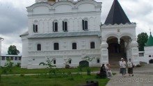 Кострома: Свято-Троицкий Ипатьевский монастырь Кострома: Свято-Троицкий Ипатьевский монастырь