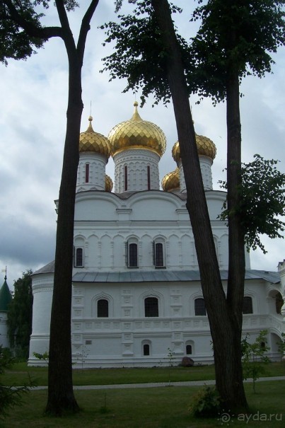 Кострома: Свято-Троицкий Ипатьевский монастырь