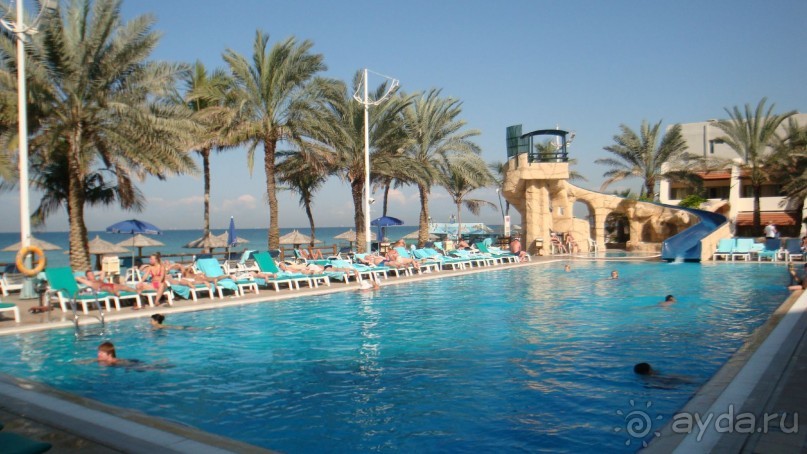 Шарджа Гранд Отель - прекрасное место для пляжного отдыха