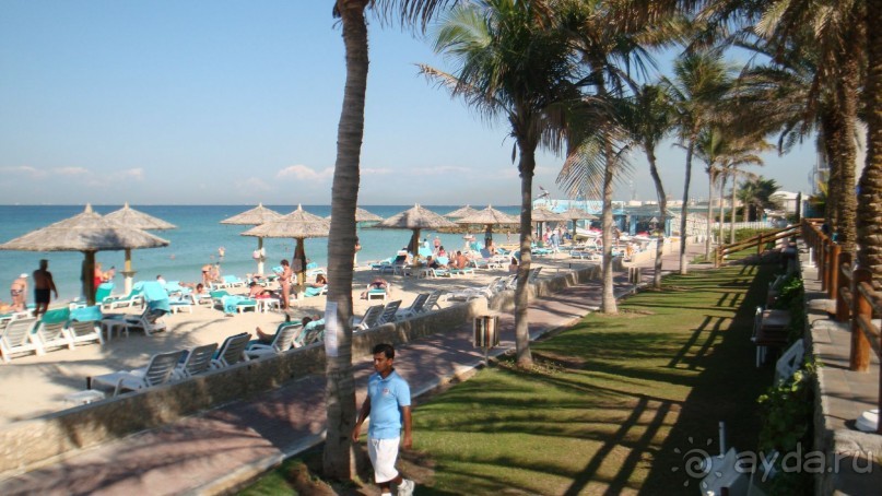 Шарджа Гранд Отель - прекрасное место для пляжного отдыха