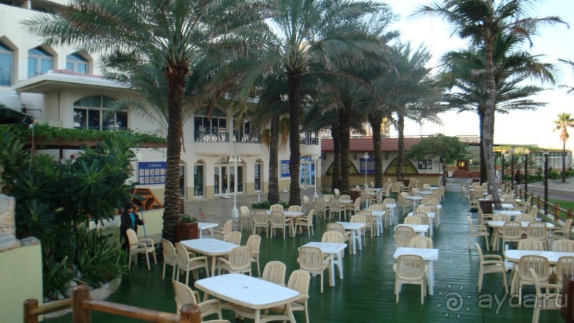 Шарджа Гранд Отель - прекрасное место для пляжного отдыха