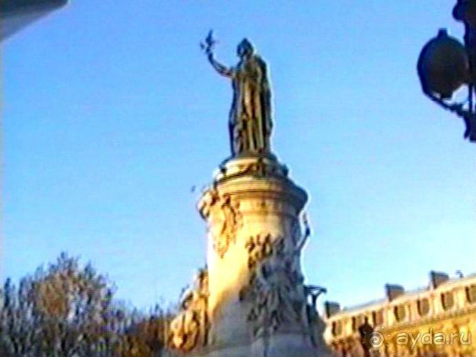 Снова в Париже