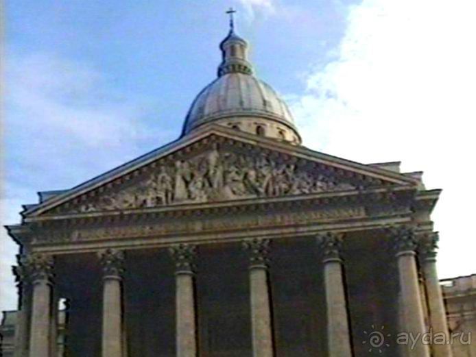 Снова в Париже