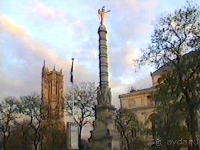 Снова в Париже