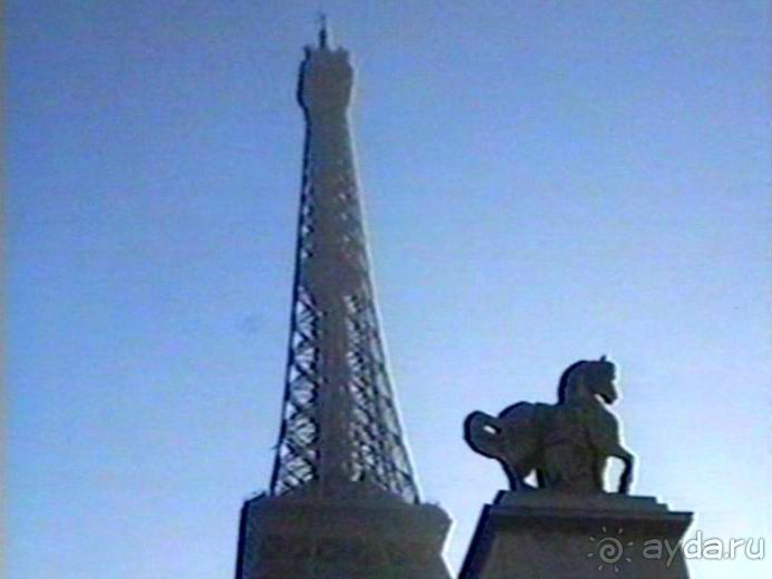 Снова в Париже