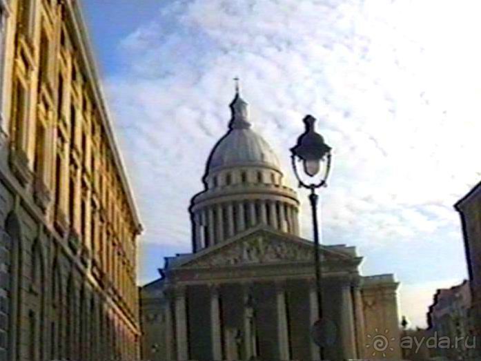 Снова в Париже