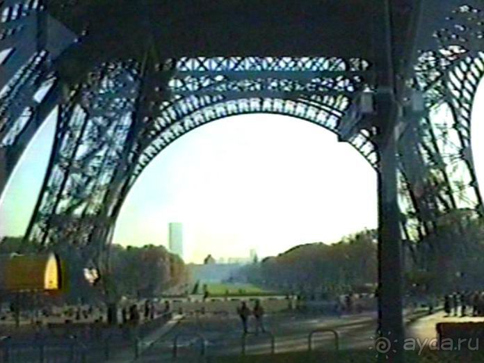 Снова в Париже
