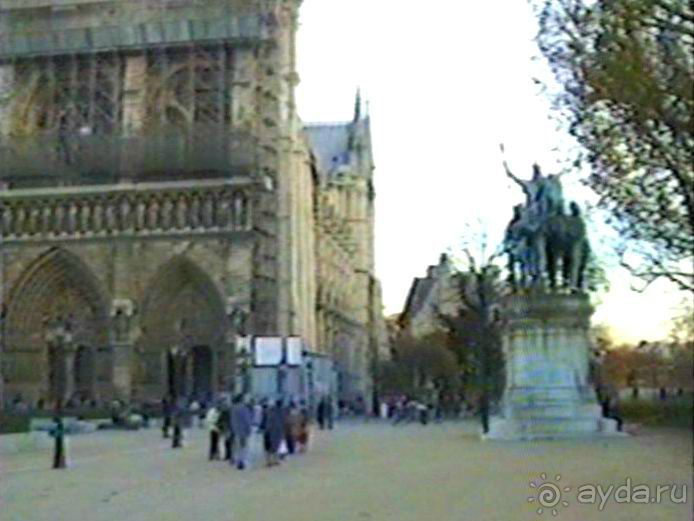 Снова в Париже