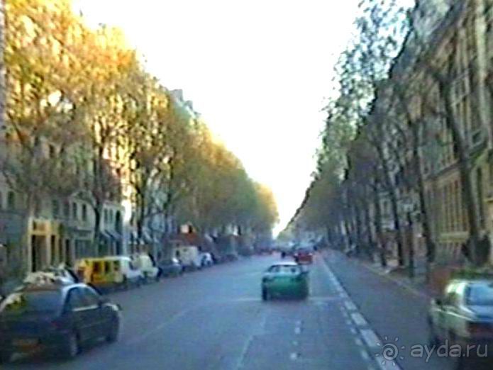 Снова в Париже