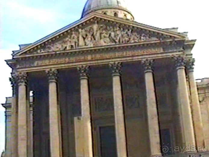 Снова в Париже