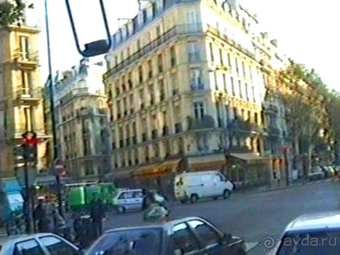 Снова в Париже