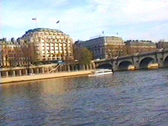 Снова в Париже