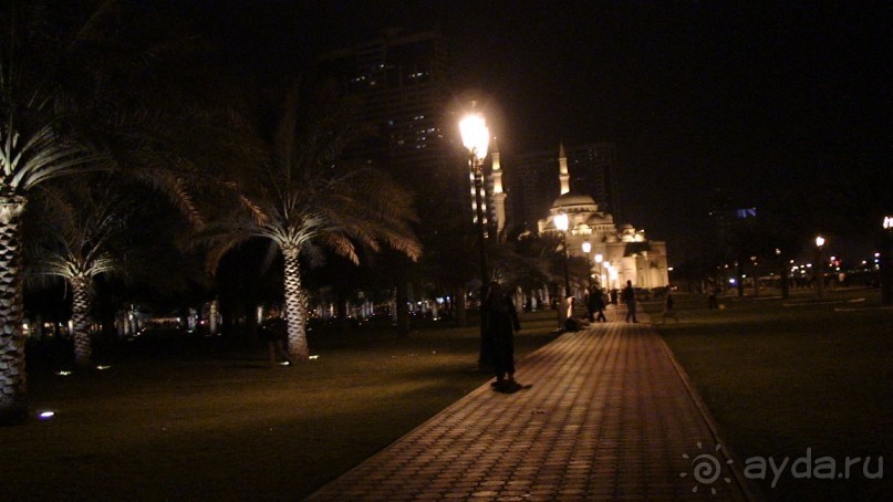 Эмираты в декабре: часть 2 - Мечети и церкви Шарджи