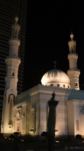 Эмираты в декабре: часть 2 - Мечети и церкви Шарджи