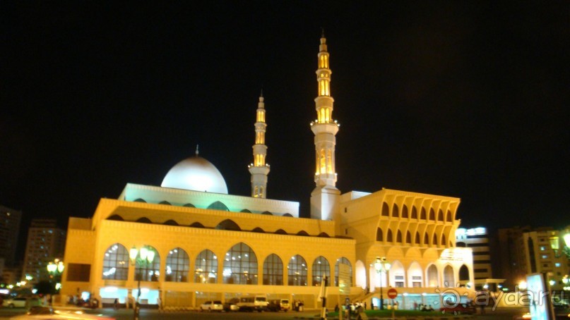 Эмираты в декабре: часть 2 - Мечети и церкви Шарджи