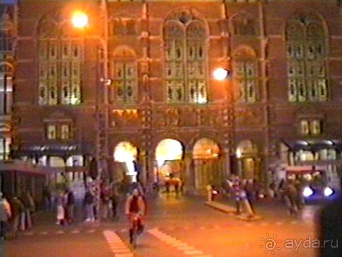 Впервые в Амстердаме