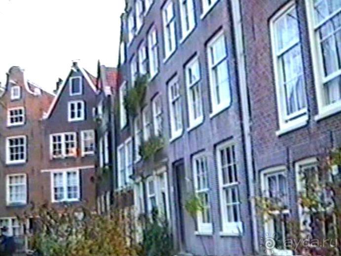 Впервые в Амстердаме