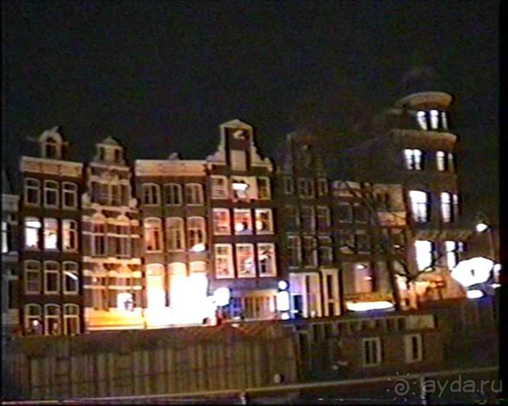 Впервые в Амстердаме