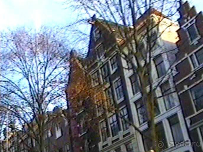 Впервые в Амстердаме