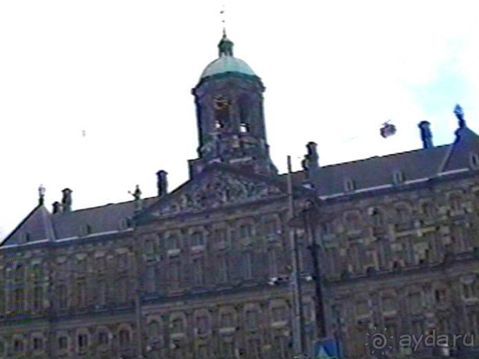 Впервые в Амстердаме