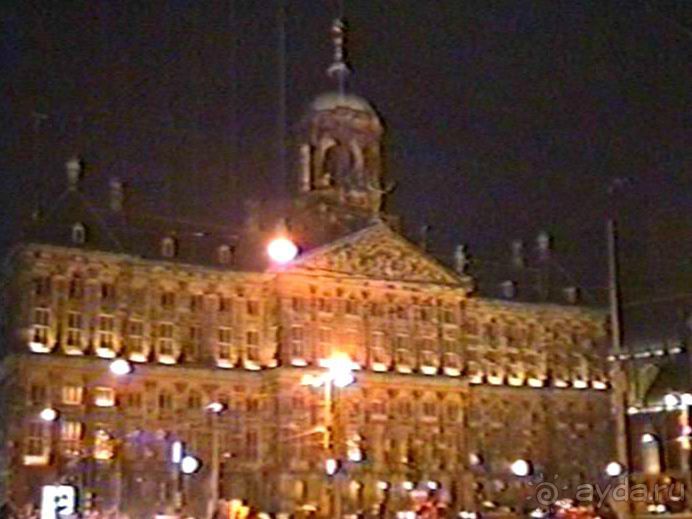 Впервые в Амстердаме