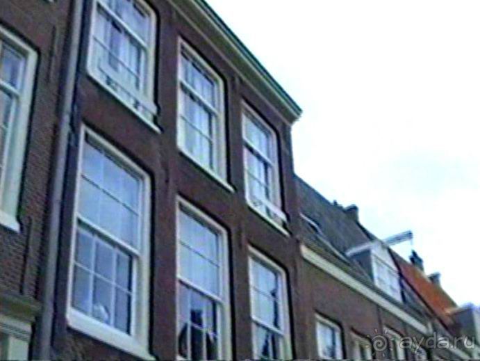 Впервые в Амстердаме