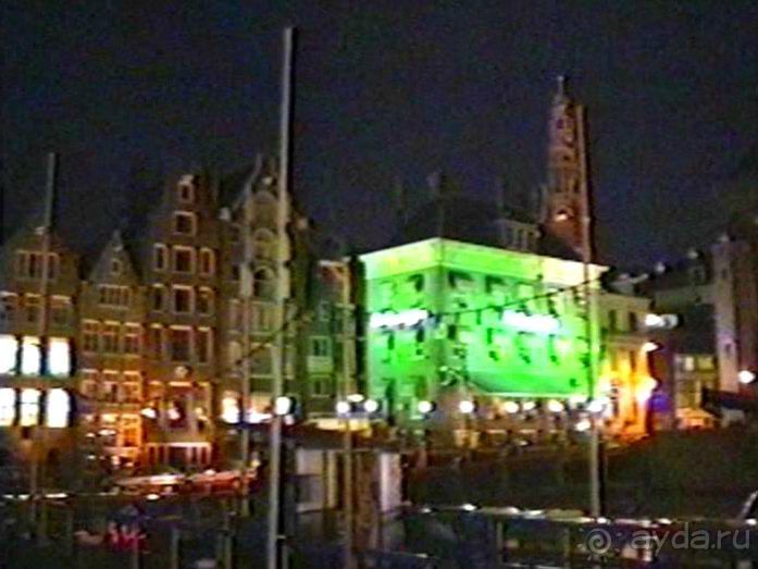 Впервые в Амстердаме