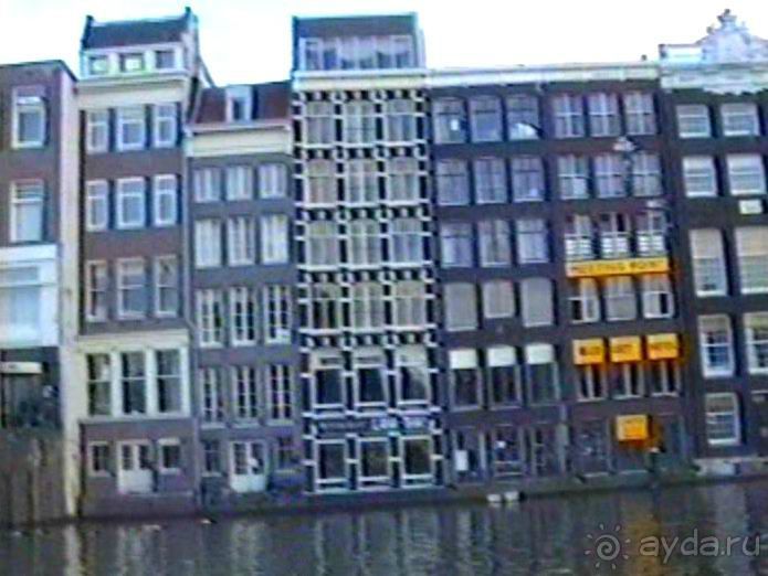 Впервые в Амстердаме