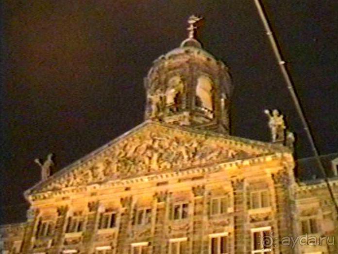 Впервые в Амстердаме