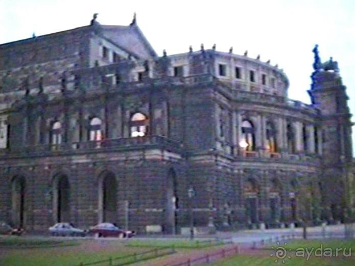 Впервые в Дрездене