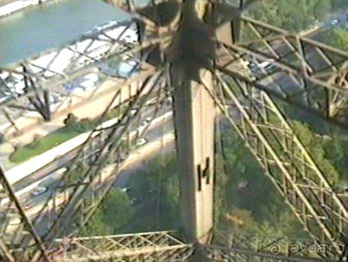 Альбом отзыва "Первая встреча с Парижем: часть 2"