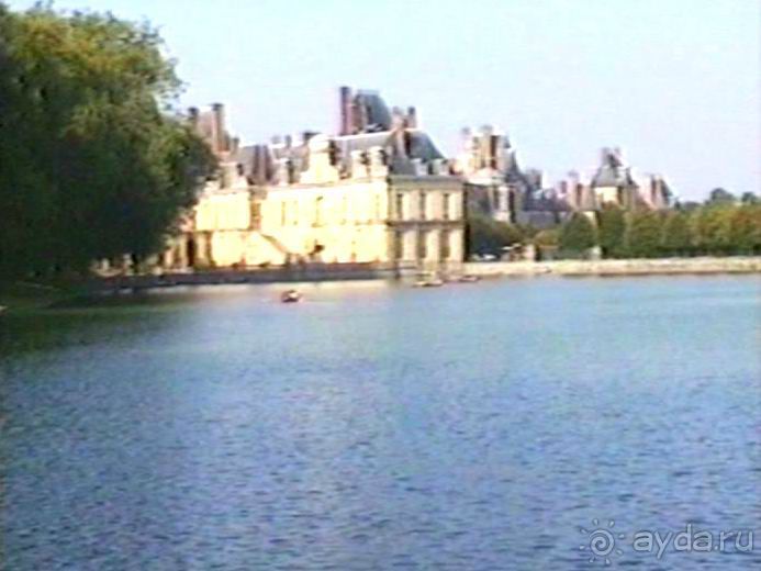 Версаль-Фонтенбло-Сент-Женевьев-де-Буа