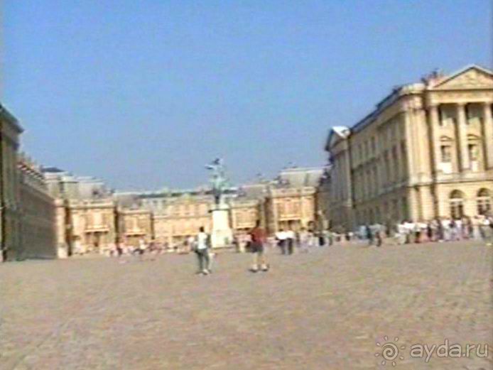 Версаль-Фонтенбло-Сент-Женевьев-де-Буа