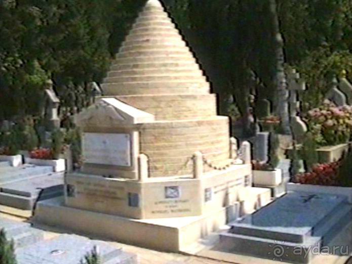 Версаль-Фонтенбло-Сент-Женевьев-де-Буа