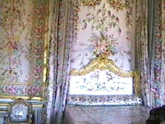 Версаль-Фонтенбло-Сент-Женевьев-де-Буа