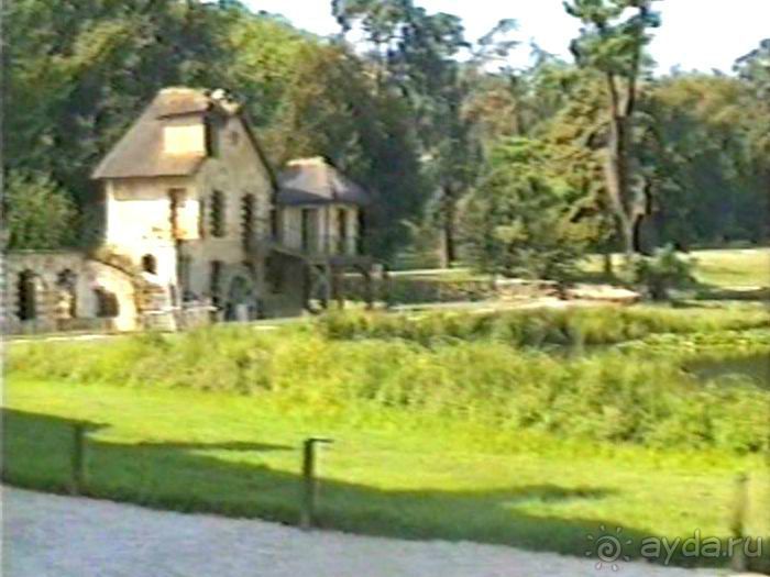 Версаль-Фонтенбло-Сент-Женевьев-де-Буа