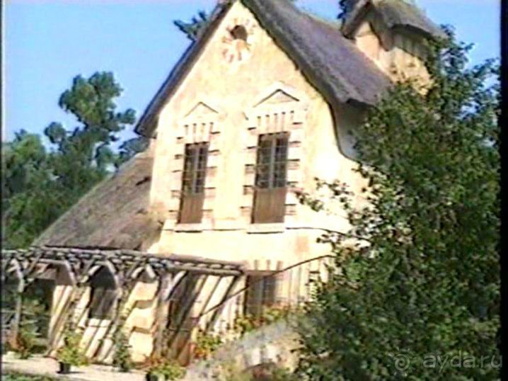 Версаль-Фонтенбло-Сент-Женевьев-де-Буа