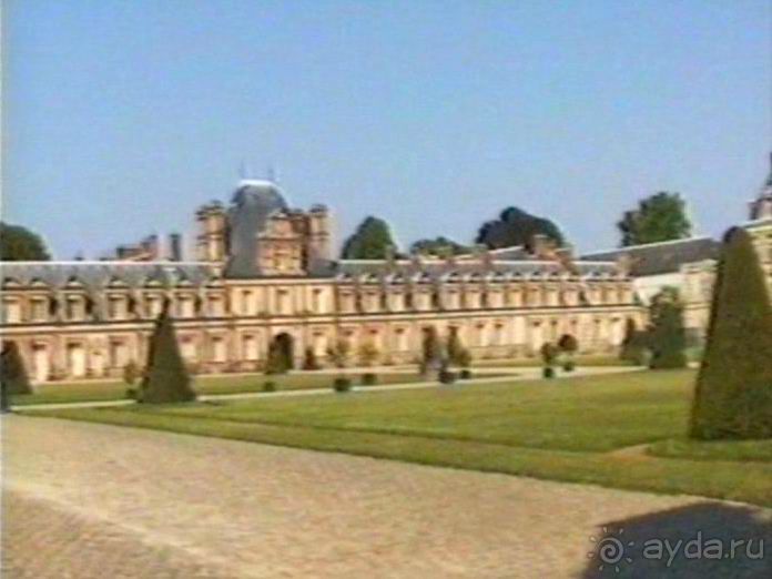 Версаль-Фонтенбло-Сент-Женевьев-де-Буа