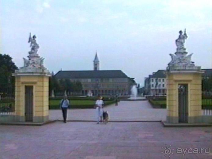 Поездка в Германию на автомобиле с немецкой овчаркой. Часть 6. Второй день Зигера в Карлсруэ