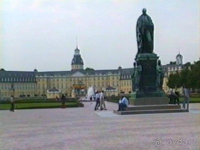 Поездка в Германию на автомобиле с немецкой овчаркой. Часть 6. Второй день Зигера в Карлсруэ