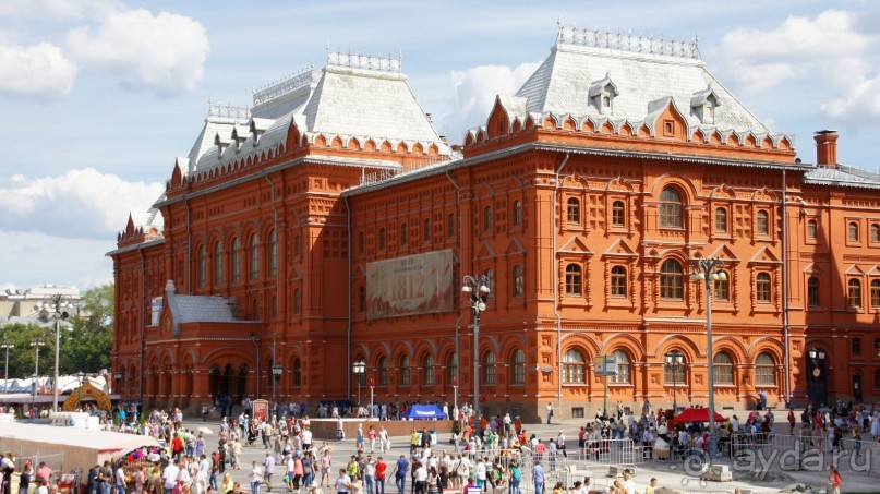 Манежная площадь - вторая по значимости площадь Москвы