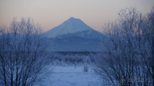 Стоят вулканы — там и тут!