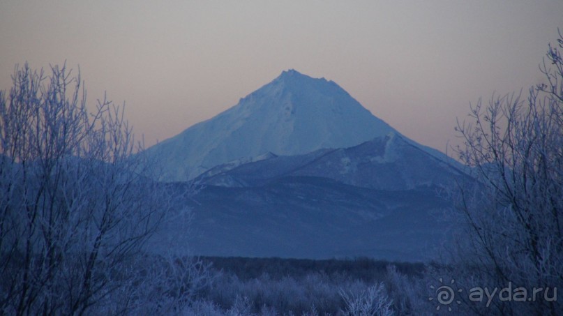 Стоят вулканы — там и тут!