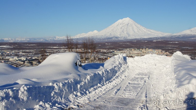 Стоят вулканы — там и тут!