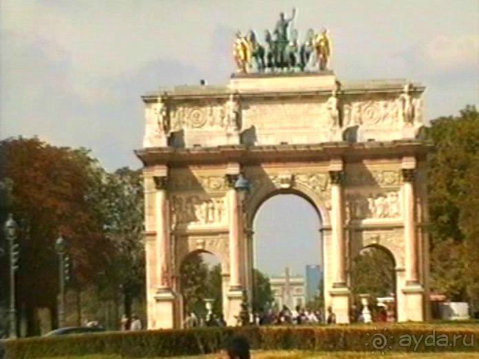 Наша машина доехала до Парижа! Первый экскурсионный день.