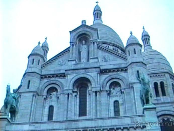 Наша машина доехала до Парижа! Первый экскурсионный день.