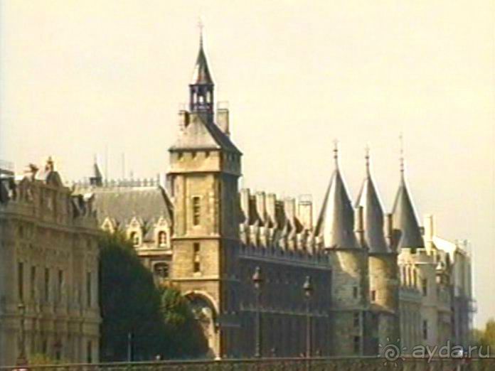 Наша машина доехала до Парижа! Первый экскурсионный день.